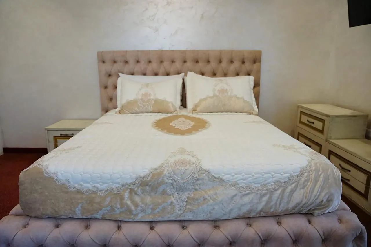 Hotel Eiffel Yrsheku 4*,  Albania
